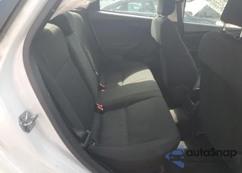 2017 Ford Focus S из США, поврежденный, VIN 1FADP3E22HL314158